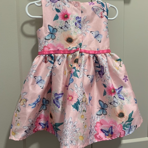 NWT GIRLS FLORAL DRESS - Picture 2 of 3